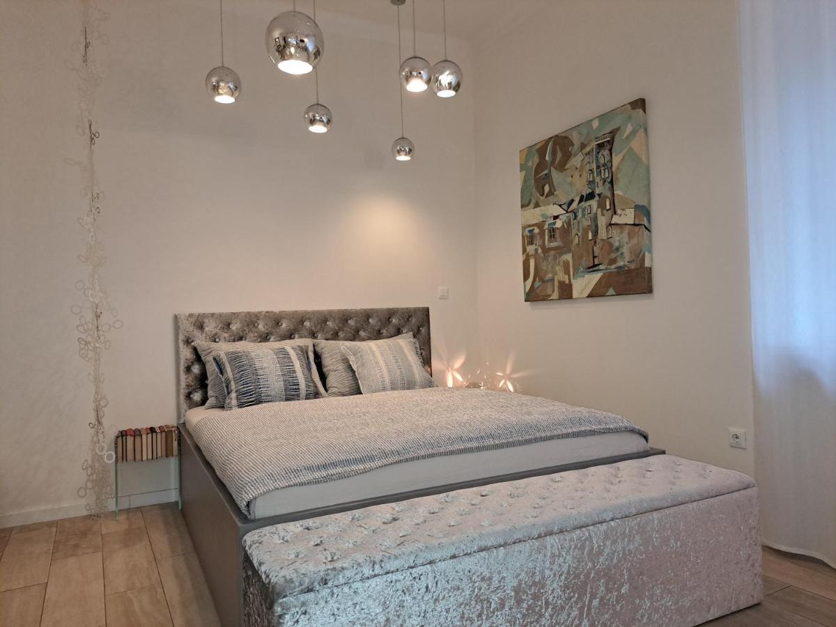 Appartement Slovenian Art Story à Ljubljana Extérieur photo