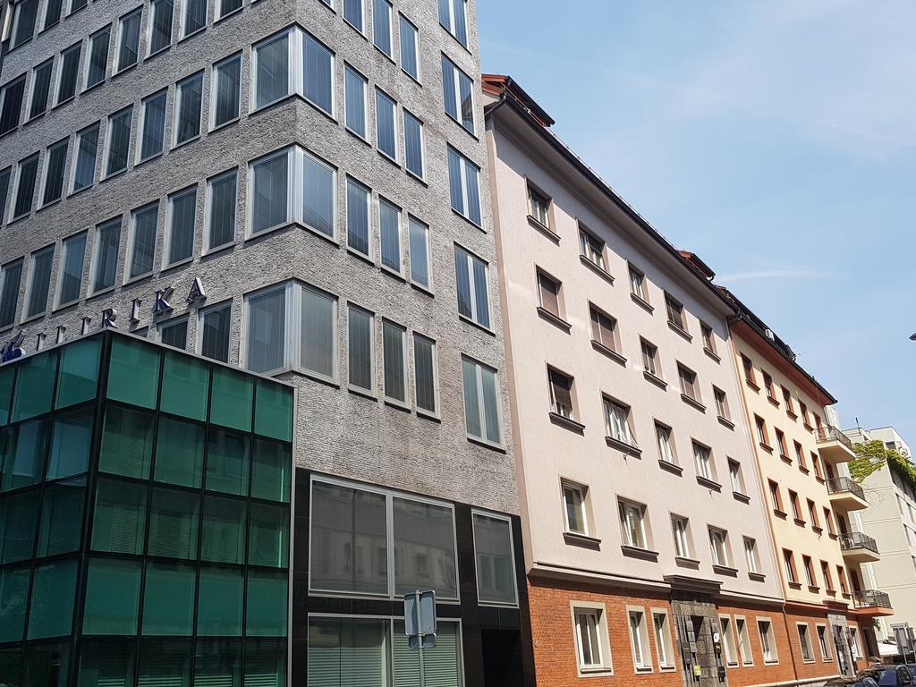 Appartement Slovenian Art Story à Ljubljana Extérieur photo